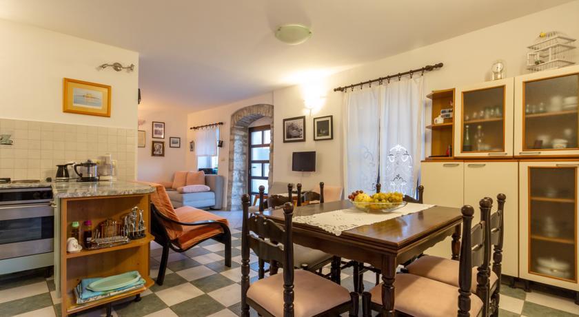 Apartment Old Stone House Lokva Rogoznica Zimmer foto